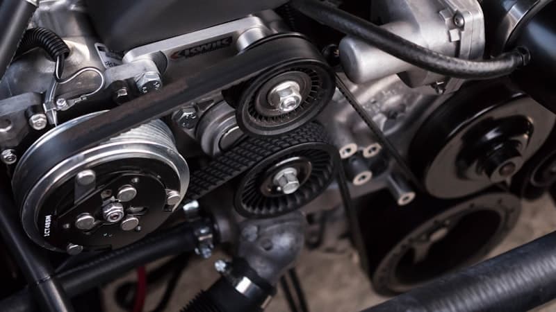 Motor Arıza Lambası Neden Yanar? Nedenleri ve Çözümleri